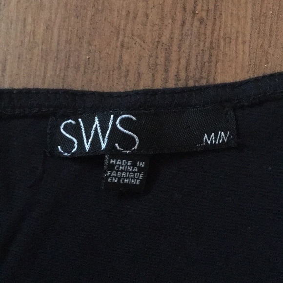 SWS black asymmetric tank with detailing - Picture 4 of 4